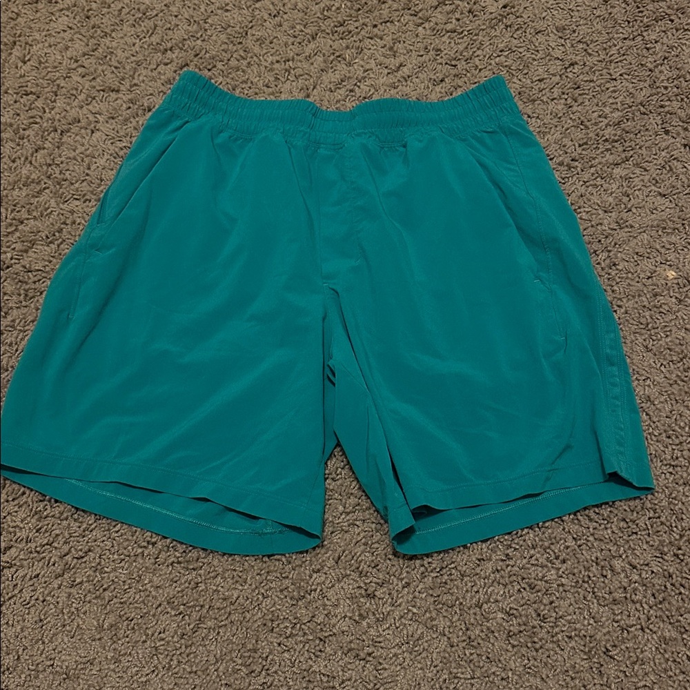 Lululemon pace breaker 7 in shorts